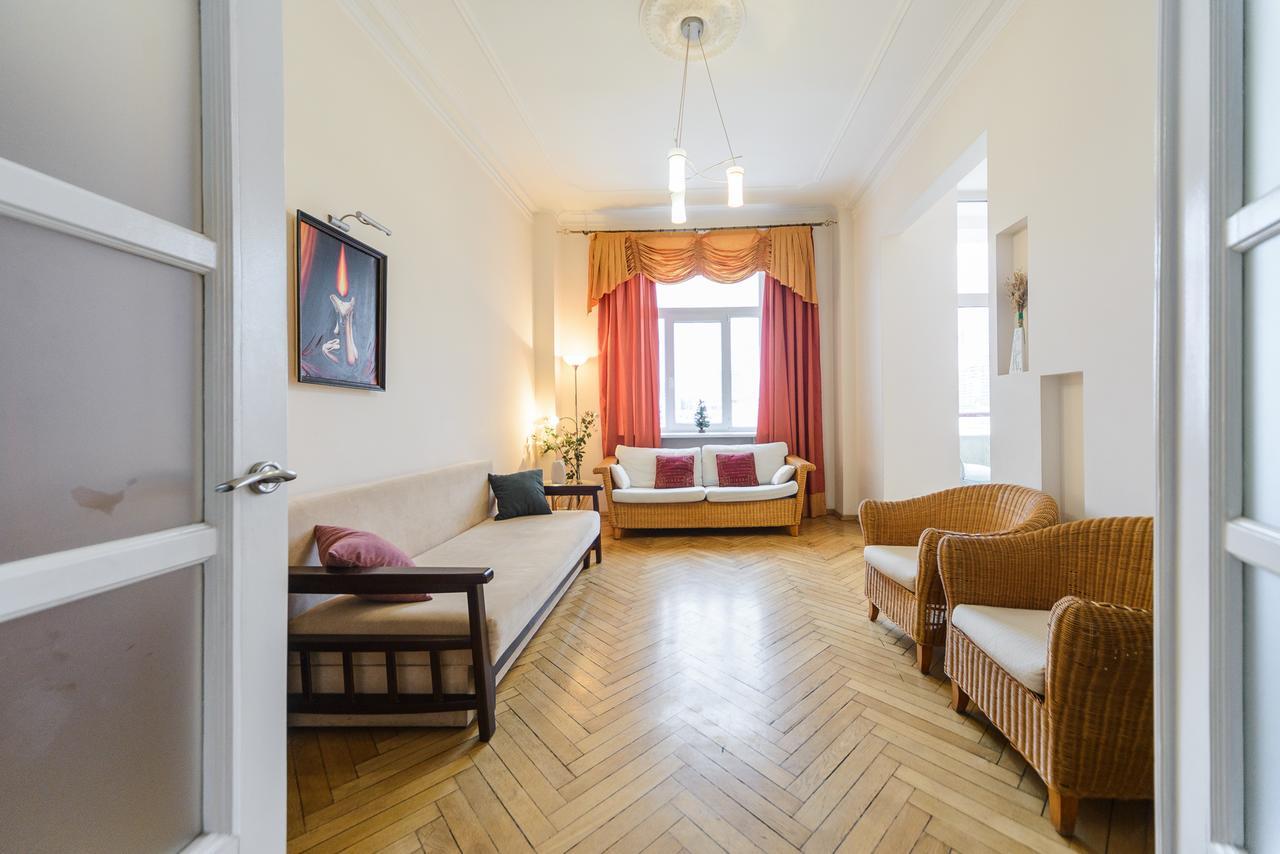 Apartments On Khreschatyk 27 Kijev Kültér fotó